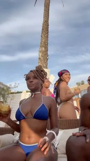 Janelle Monae / janellemonae nude photo #0126