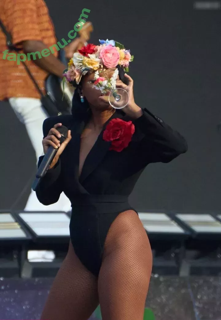 Janelle Monae nude photo #0408 (janellemonae / screamadelica)