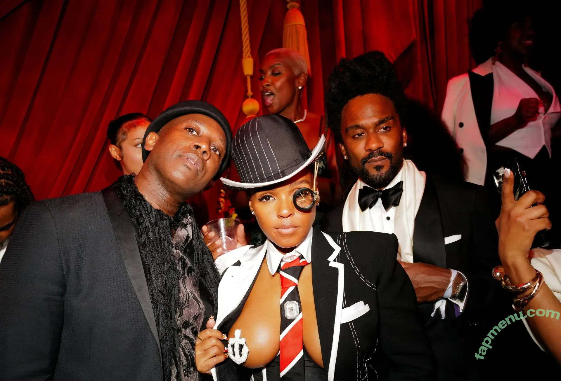 Janelle Monae nude photo #0487 (creamyaddiction365 / janellemonae)