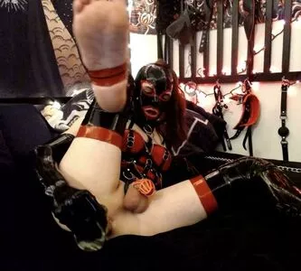 Janerose666 / basic.redandblack nude photo #0009