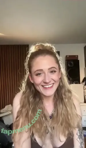 Janet Devlin / JanetJealousy / janetdevlinofficial nude photo #0257