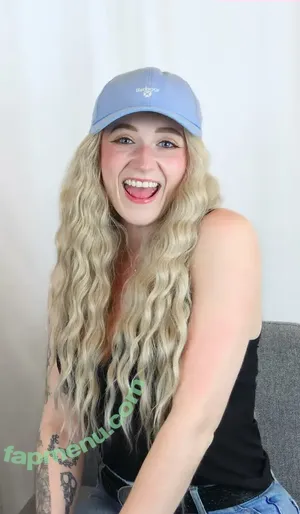 Janet Devlin / JanetJealousy / janetdevlinofficial nude photo #0314