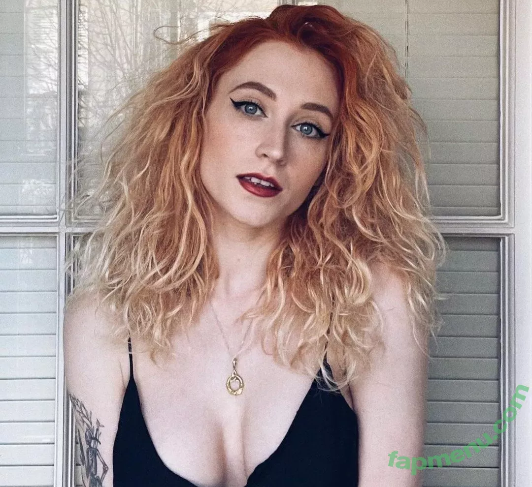 Janet Devlin nude photo #0023 (JanetJealousy / janetdevlinofficial)