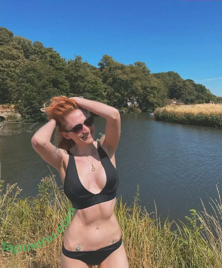 Janet Devlin nude photo #0146 (JanetJealousy / janetdevlinofficial)