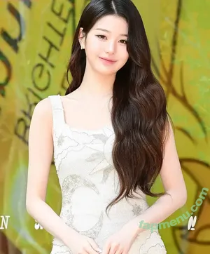 Jang Won-young / for_everyoung10 / 장원영 WONYOUNG nude photo #1445