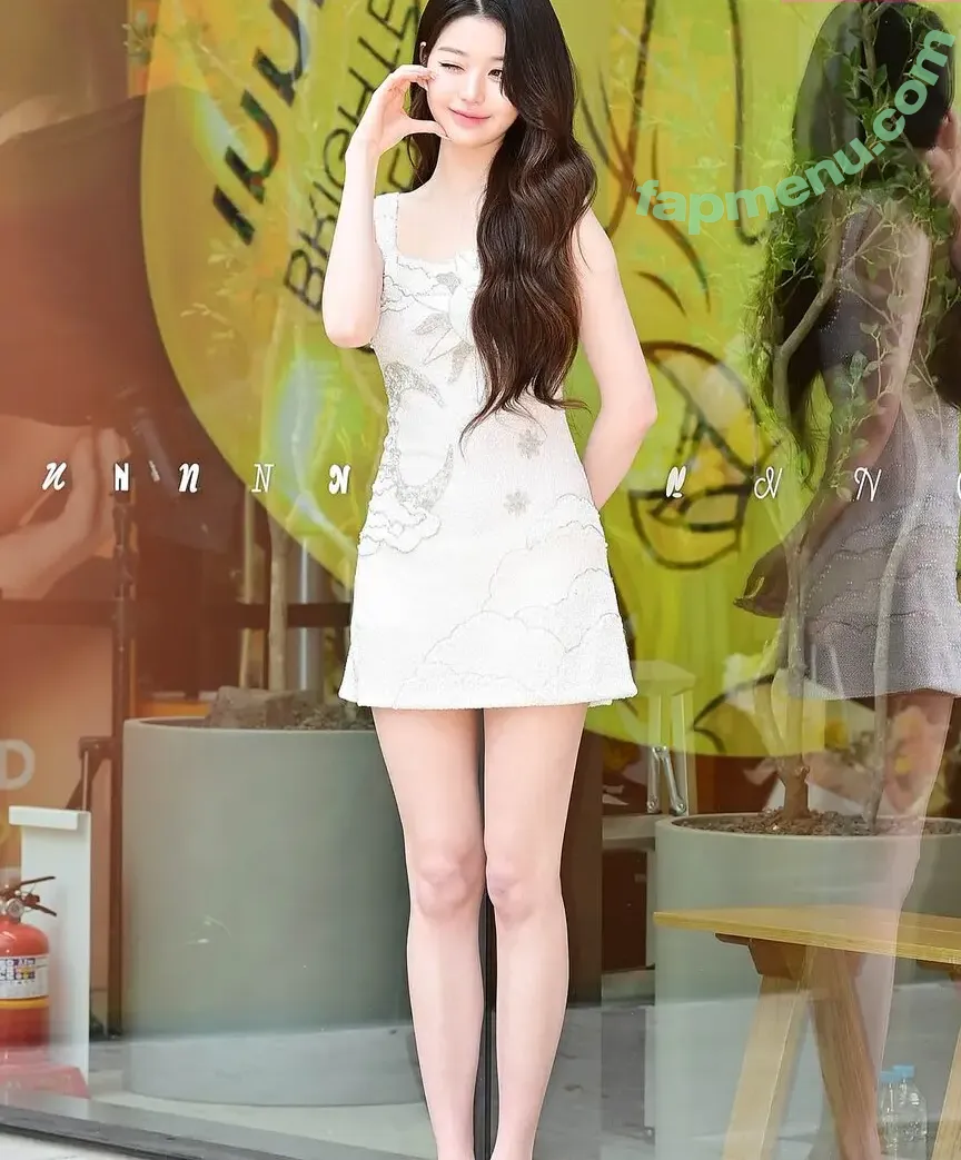 Jang Won-young nude photo #1446 (for_everyoung10 / 장원영 WONYOUNG)