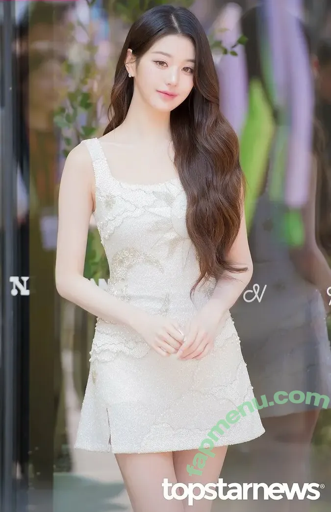 Jang Won-young nude photo #1455 (for_everyoung10 / 장원영 WONYOUNG)