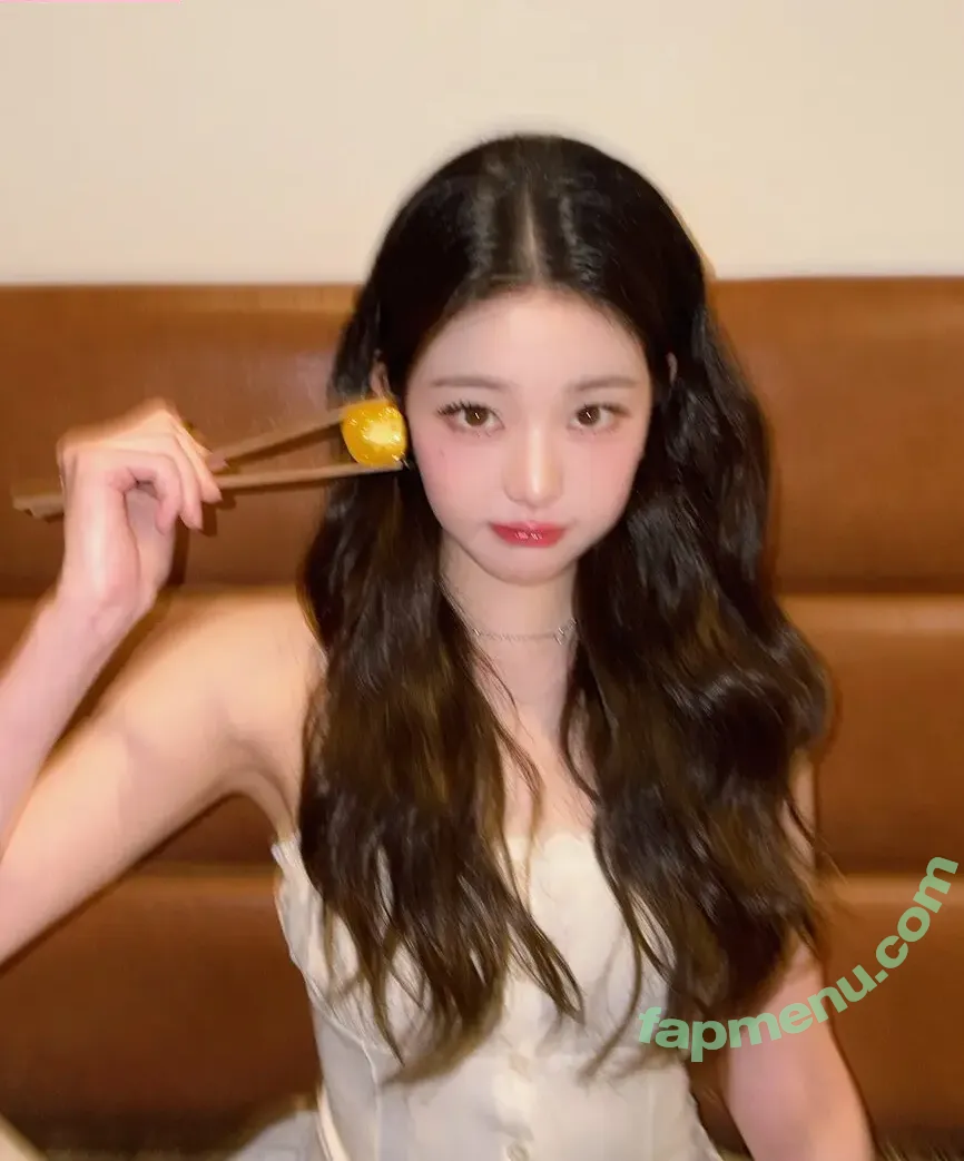 Jang Won-young nude photo #1756 (for_everyoung10 / 장원영 WONYOUNG)