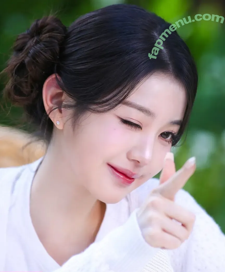 Jang Won-young nude photo #1775 (for_everyoung10 / 장원영 WONYOUNG)