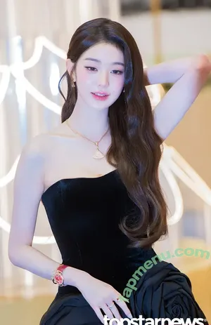 Jang Won-young / for_everyoung10 / 장원영 WONYOUNG nude photo #4595