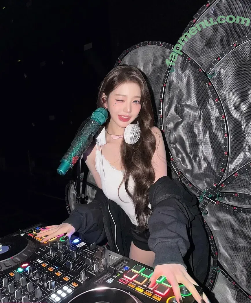 Jang Won-young nude photo #4266 (for_everyoung10 / 장원영 WONYOUNG)