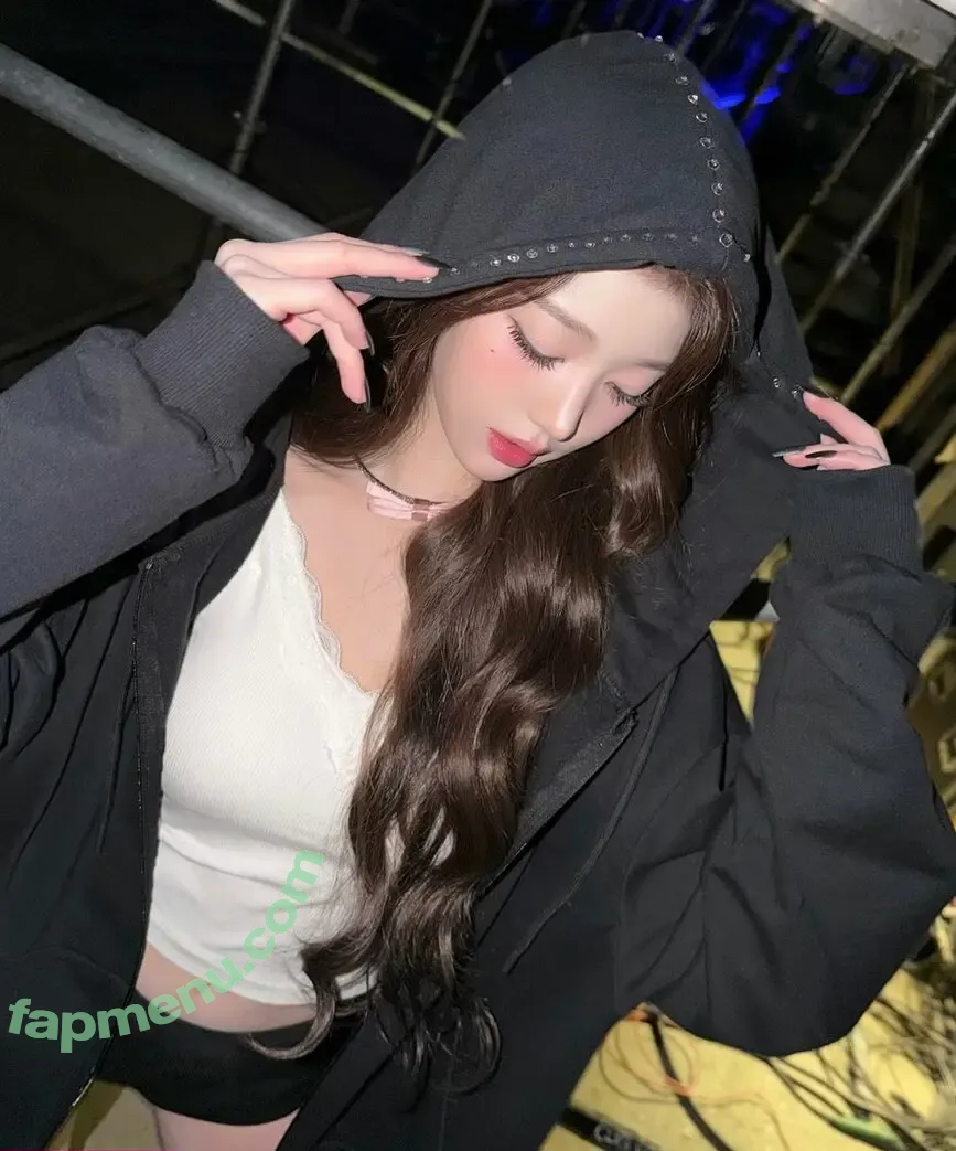 Jang Won-young nude photo #4282 (for_everyoung10 / 장원영 WONYOUNG)