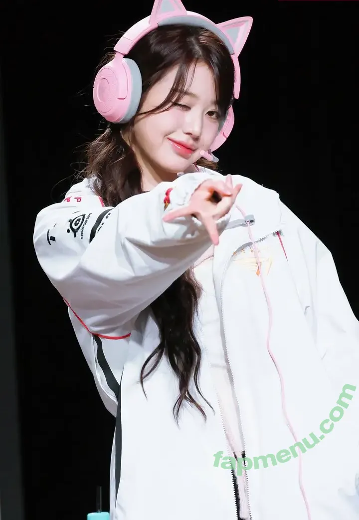 Jang Won-young nude photo #4351 (for_everyoung10 / 장원영 WONYOUNG)