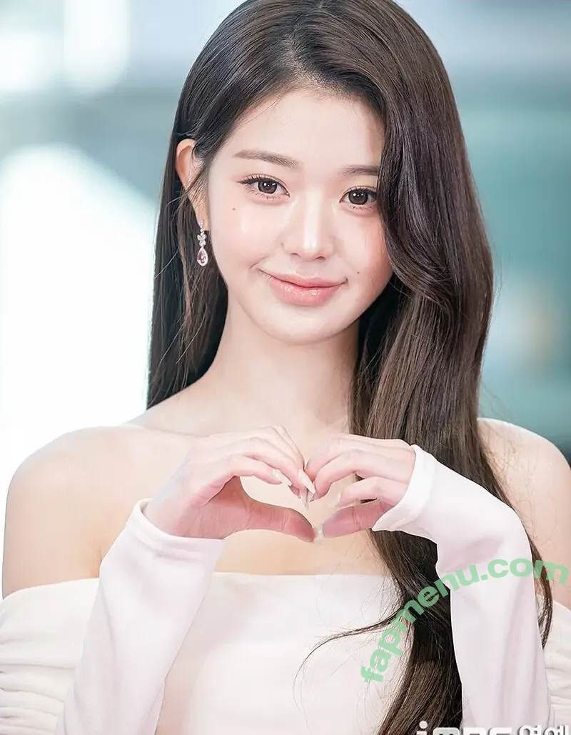 Jang Won-young nude photo #4773 (for_everyoung10 / 장원영 WONYOUNG)