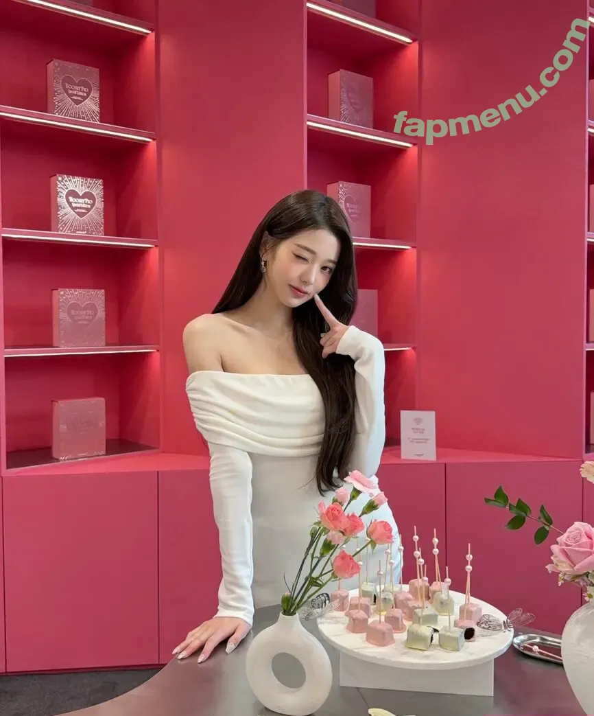 Jang Won-young nude photo #4850 (for_everyoung10 / 장원영 WONYOUNG)