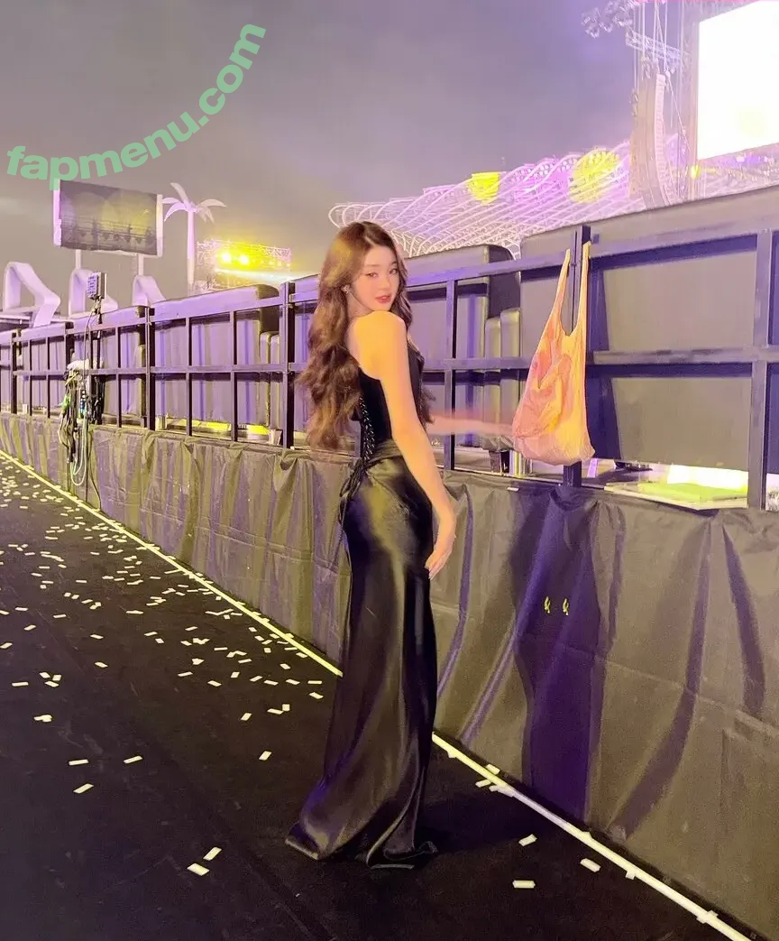 Jang Won-young nude photo #4949 (for_everyoung10 / 장원영 WONYOUNG)