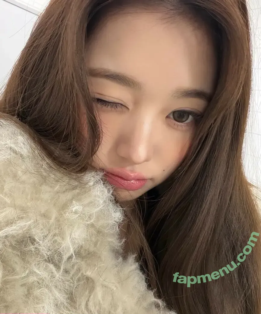 Jang Won-young nude photo #4963 (for_everyoung10 / 장원영 WONYOUNG)