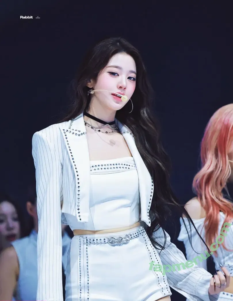 Jang Won-young nude photo #5004 (for_everyoung10 / 장원영 WONYOUNG)