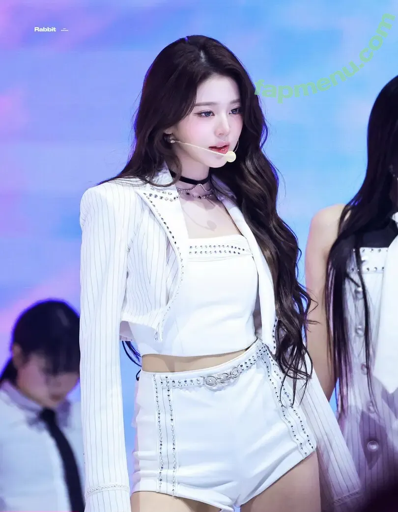 Jang Won-young nude photo #5006 (for_everyoung10 / 장원영 WONYOUNG)