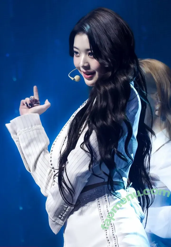 Jang Won-young nude photo #5007 (for_everyoung10 / 장원영 WONYOUNG)