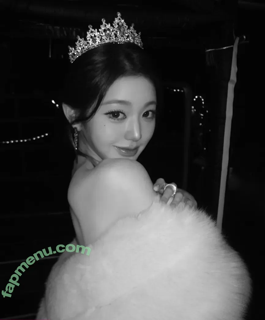 Jang Won-young nude photo #5028 (for_everyoung10 / 장원영 WONYOUNG)