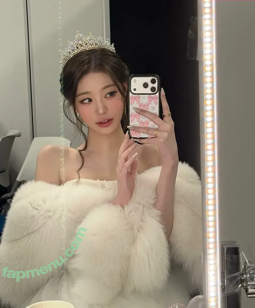 Jang Won-young nude photo #5035 (for_everyoung10 / 장원영 WONYOUNG)