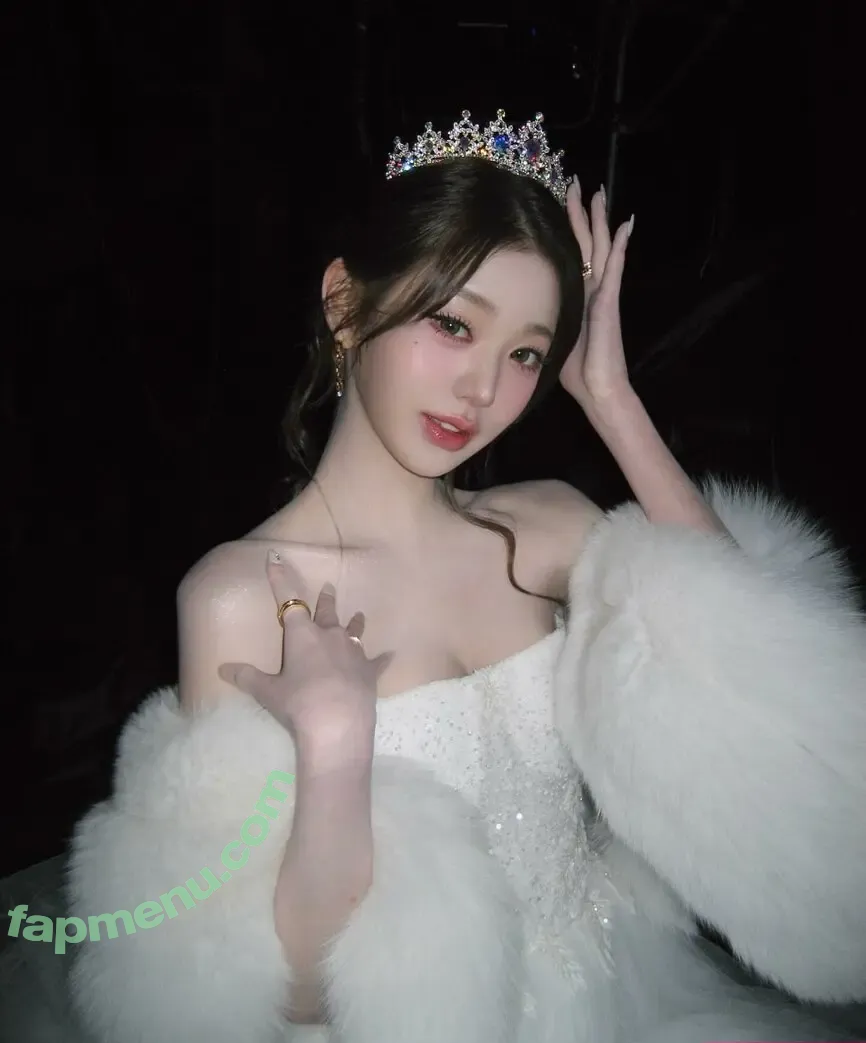 Jang Won-young nude photo #5037 (for_everyoung10 / 장원영 WONYOUNG)