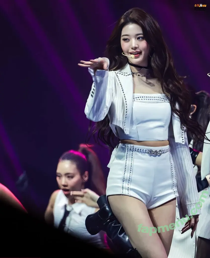 Jang Won-young nude photo #5052 (for_everyoung10 / 장원영 WONYOUNG)