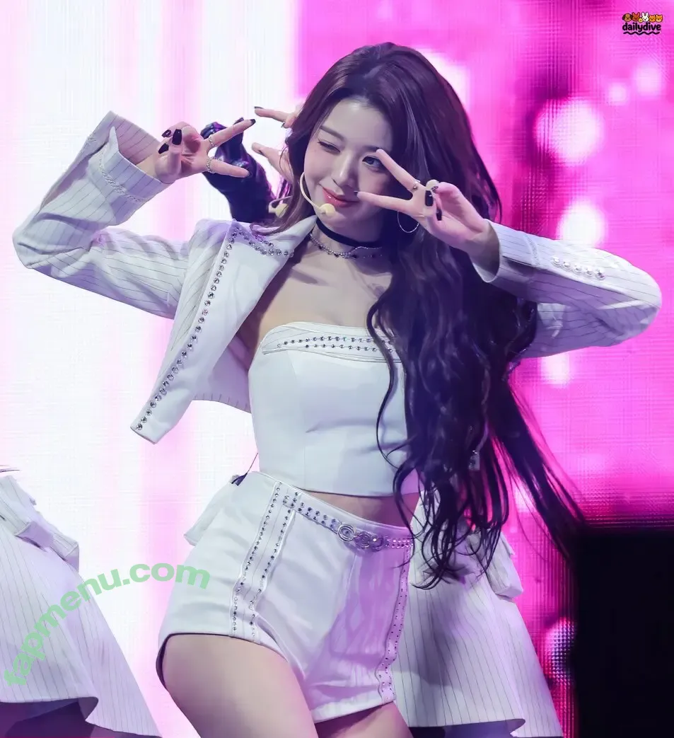 Jang Won-young nude photo #5055 (for_everyoung10 / 장원영 WONYOUNG)