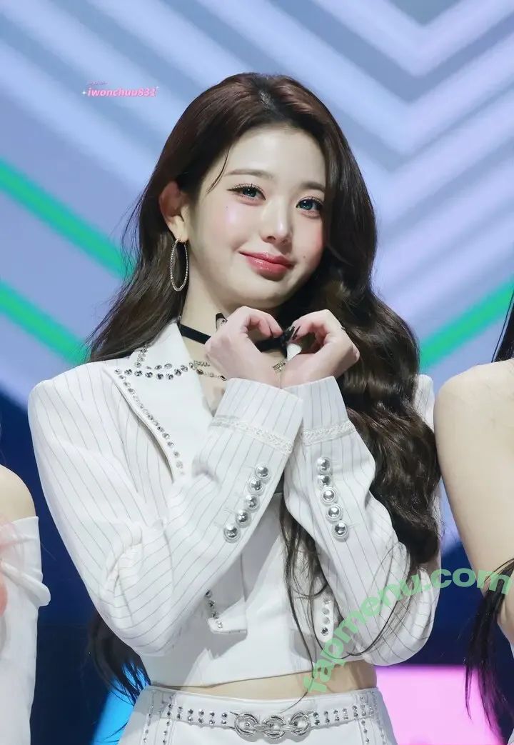 Jang Won-young nude photo #5061 (for_everyoung10 / 장원영 WONYOUNG)