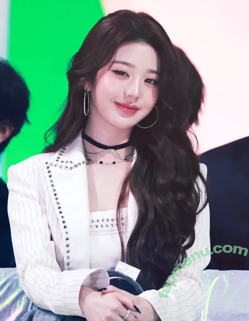 Jang Won-young nude photo #5065 (for_everyoung10 / 장원영 WONYOUNG)