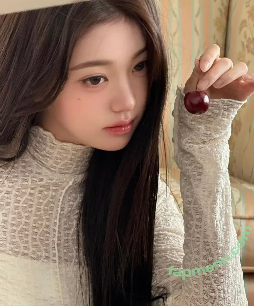 Jang Won-young nude photo #5291 (for_everyoung10 / 장원영 WONYOUNG)