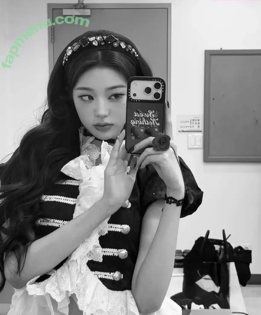 Jang Won-young nude photo #5300 (for_everyoung10 / 장원영 WONYOUNG)