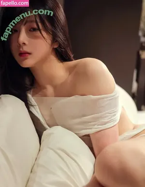  nude photo #0004