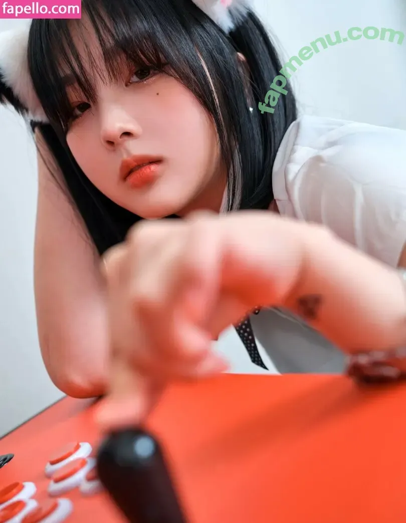 jangjoo nude photo #0002 (jangjoo)