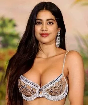 Janhvi Kapoor / janhvikapoor / janhvikapoorr nude photo #0128