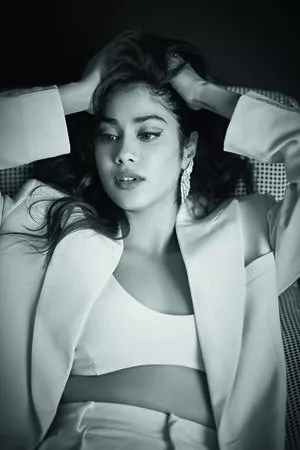 Janhvi Kapoor / janhvikapoor / janhvikapoorr nude photo #0176