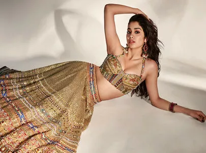 Janhvi Kapoor / janhvikapoor / janhvikapoorr nude photo #0181