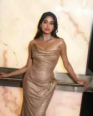 Janhvi Kapoor / janhvikapoor / janhvikapoorr nude photo #0189