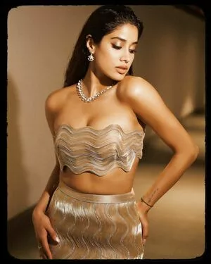 Janhvi Kapoor / janhvikapoor / janhvikapoorr nude photo #0208