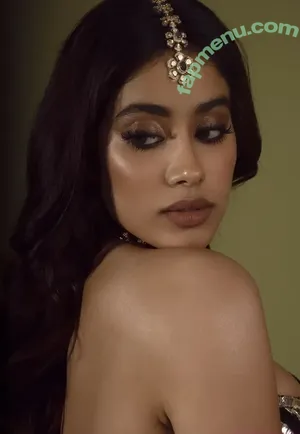 Janhvi Kapoor / janhvikapoor / janhvikapoorr nude photo #0267