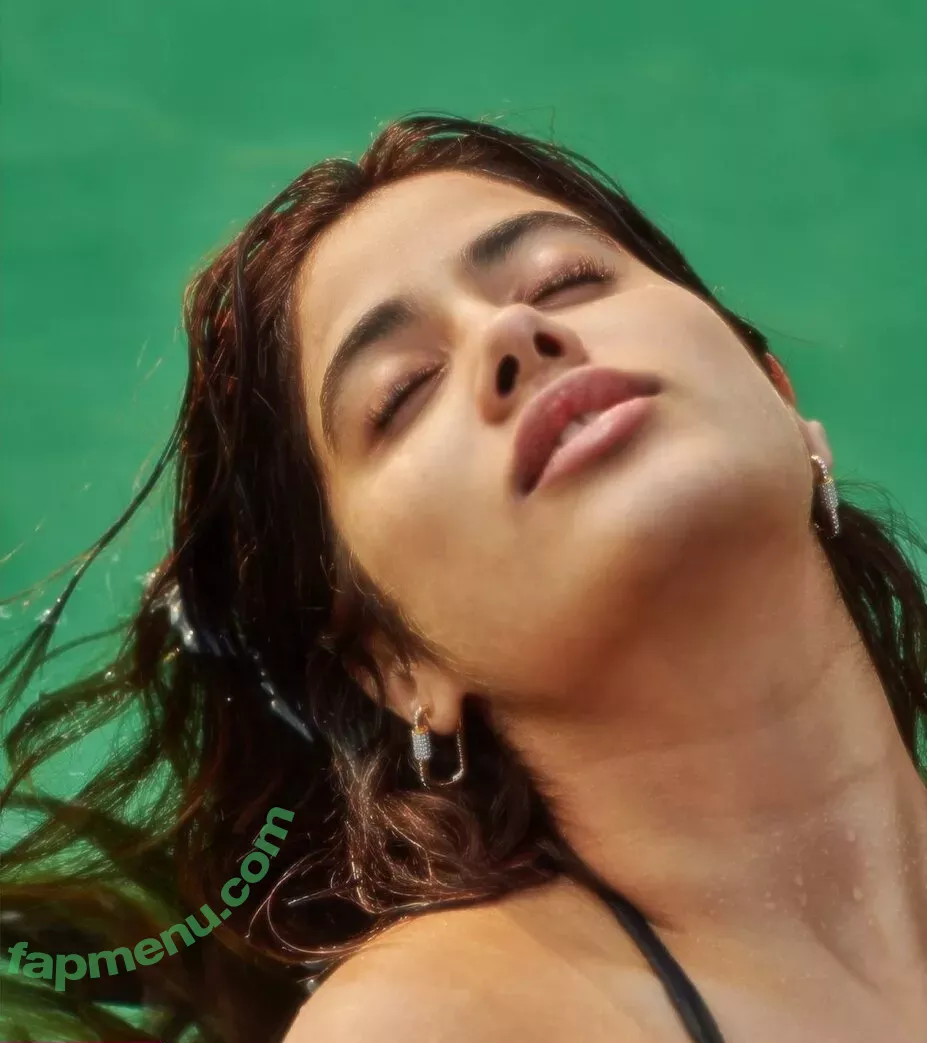 Janhvi Kapoor nude photo #0016 (janhvikapoor / janhvikapoorr)