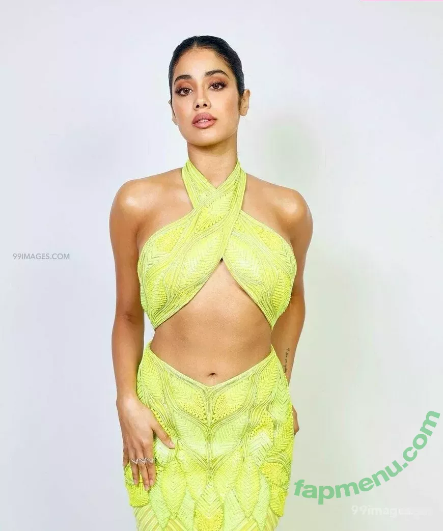 Janhvi Kapoor nude photo #0065 (janhvikapoor / janhvikapoorr)