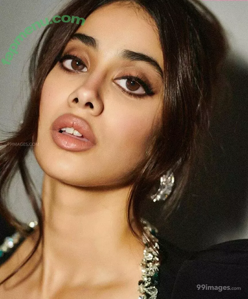 Janhvi Kapoor nude photo #0069 (janhvikapoor / janhvikapoorr)
