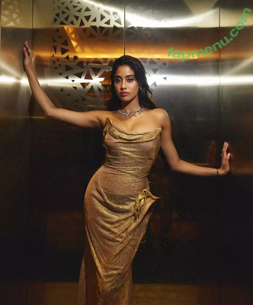 Janhvi Kapoor nude photo #0192 (janhvikapoor / janhvikapoorr)