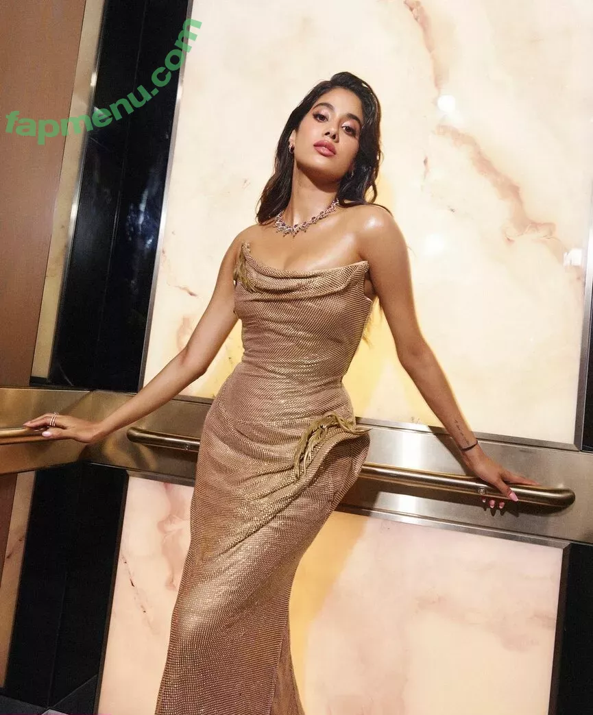 Janhvi Kapoor nude photo #0199 (janhvikapoor / janhvikapoorr)