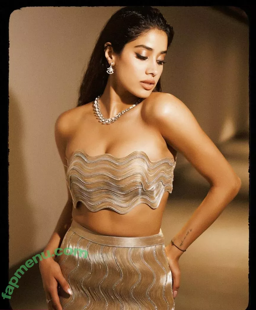 Janhvi Kapoor nude photo #0208 (janhvikapoor / janhvikapoorr)