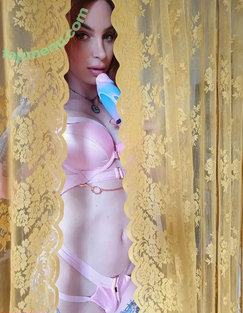 janieblade nude photo #0153 (fitjanieblade)