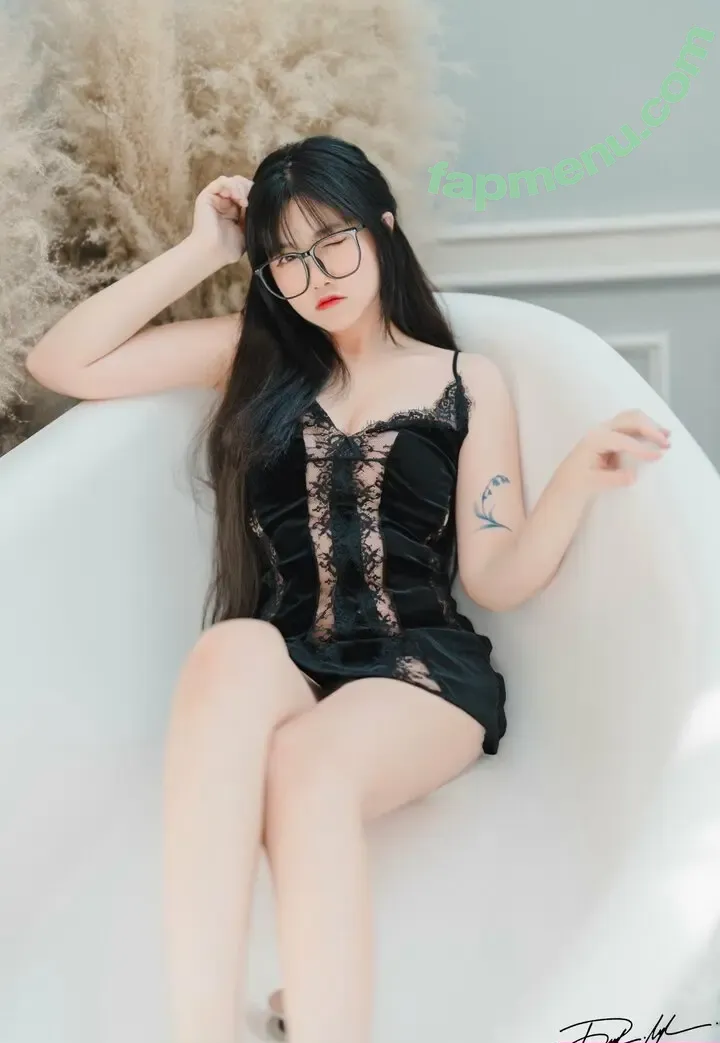 janiejnne nude photo #0005 (Jne Jnj)