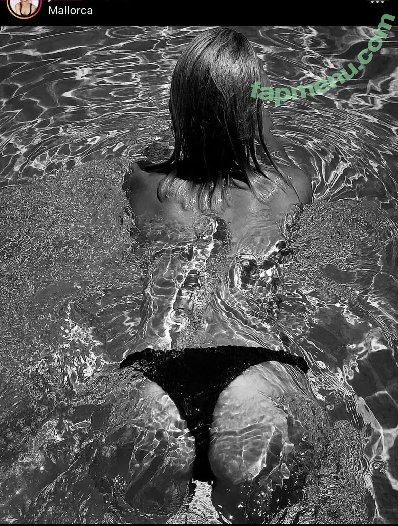 Janin Ullmann nude photo #0001 (janinullmann)